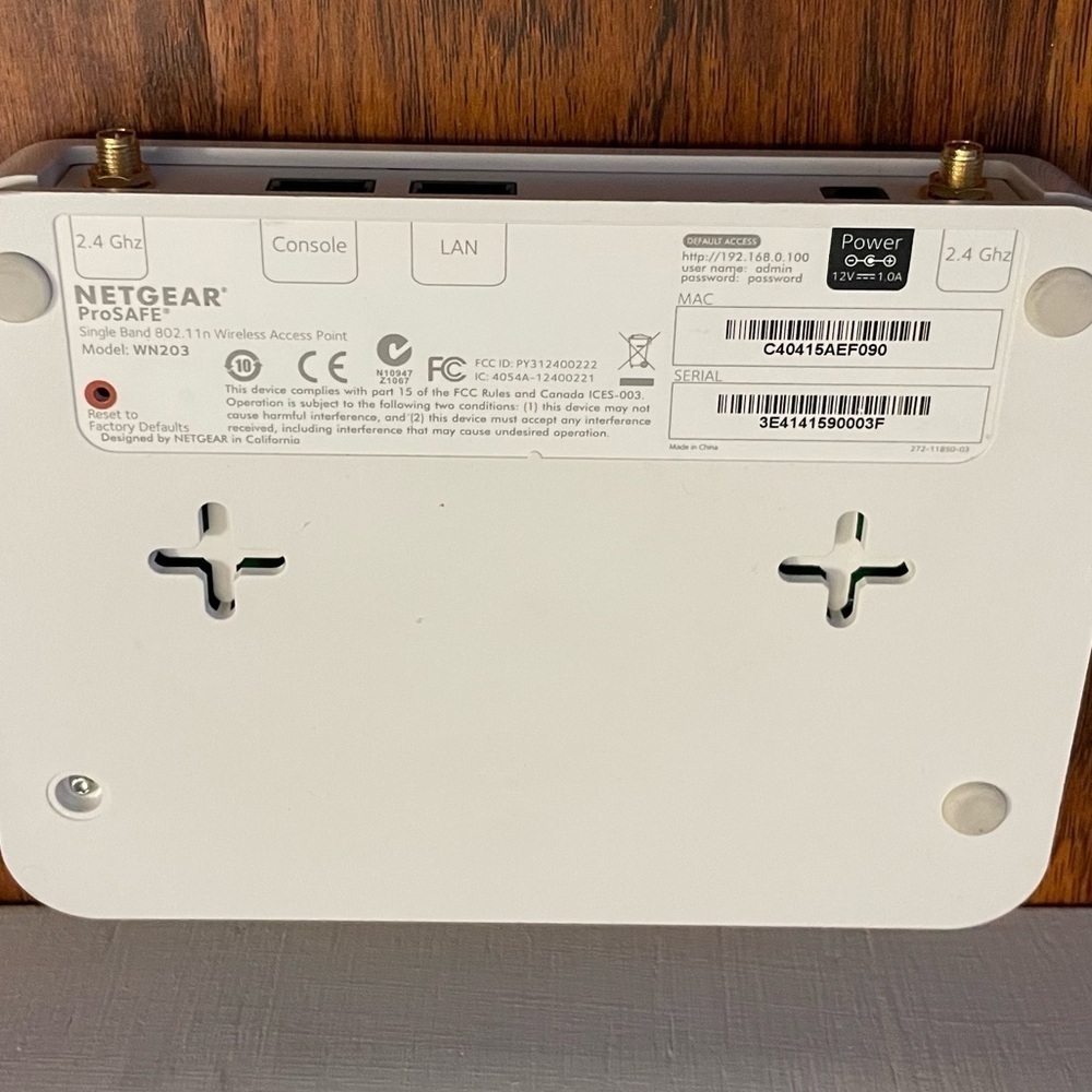 NetGear Wireless Access Point Modem Model WN203-100NAS White - Picture 3 of 5